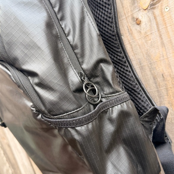 Nike Black Men's Backpack - Picture 4 of 8